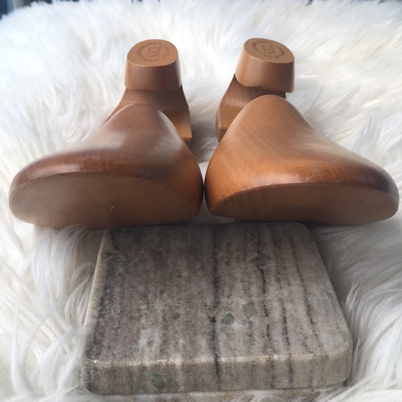 Tod’s Wooden & Metal Shoe Trees - marked size 7 - Picture 11 of 13